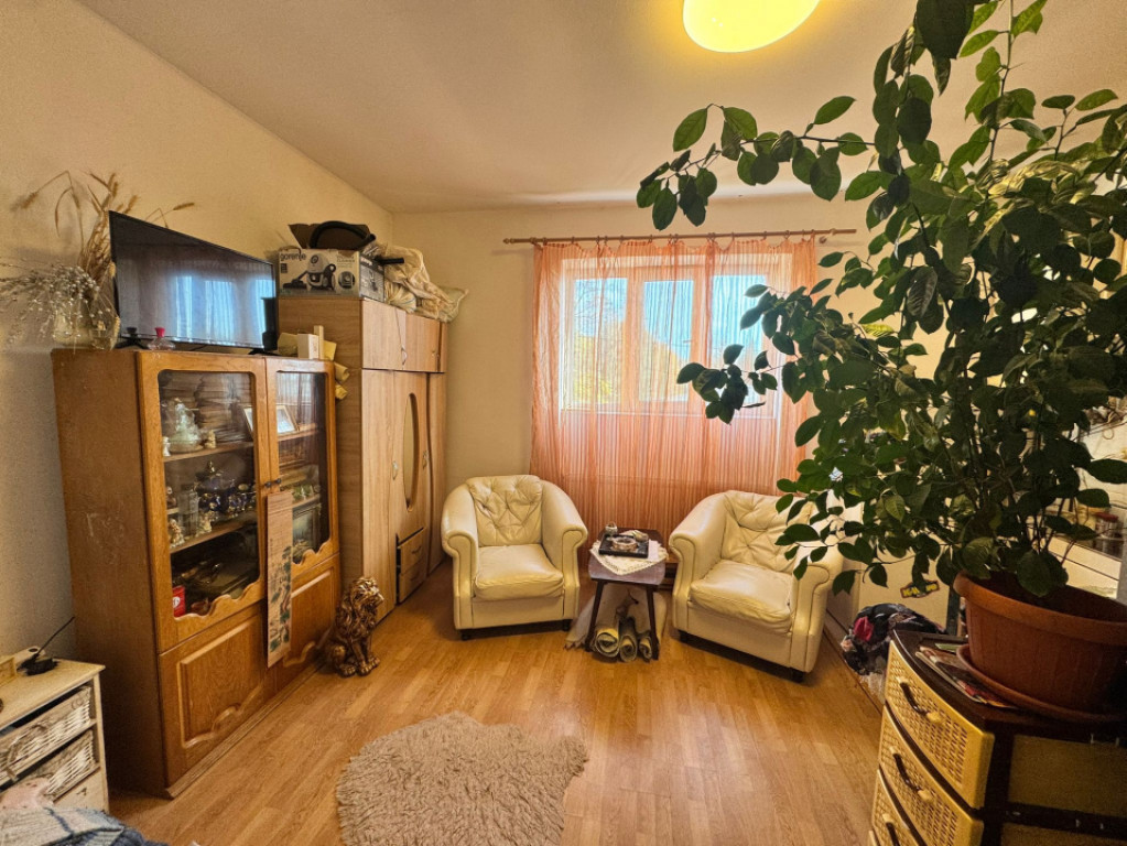 Garsonieră spațioasă și luminoasă, ideală pentru locui