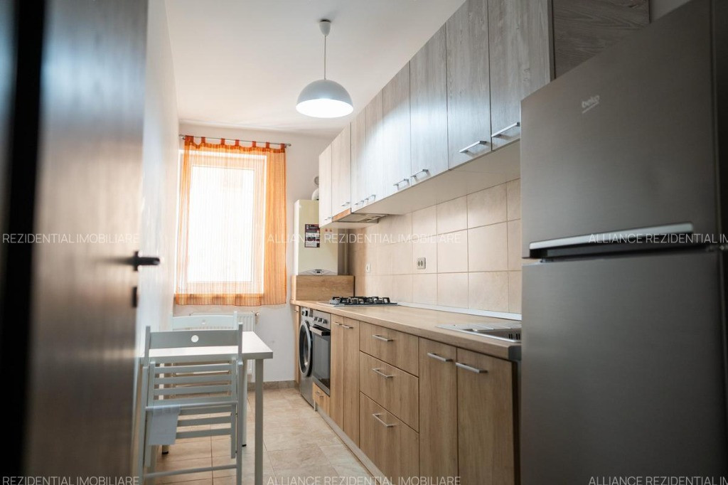 De inchiriat 2 Camere Metrou Dimitrie Leonida