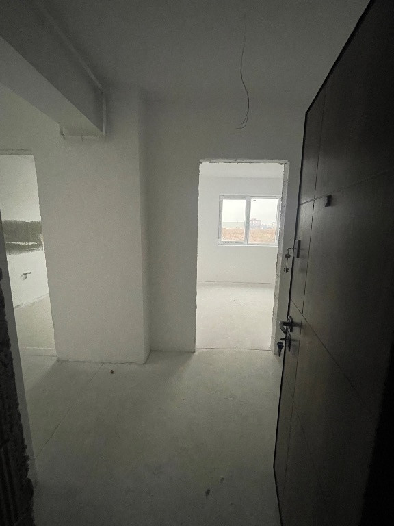 Apartament decomandat, balcon, toate utilitățile, Sos Alexandriei