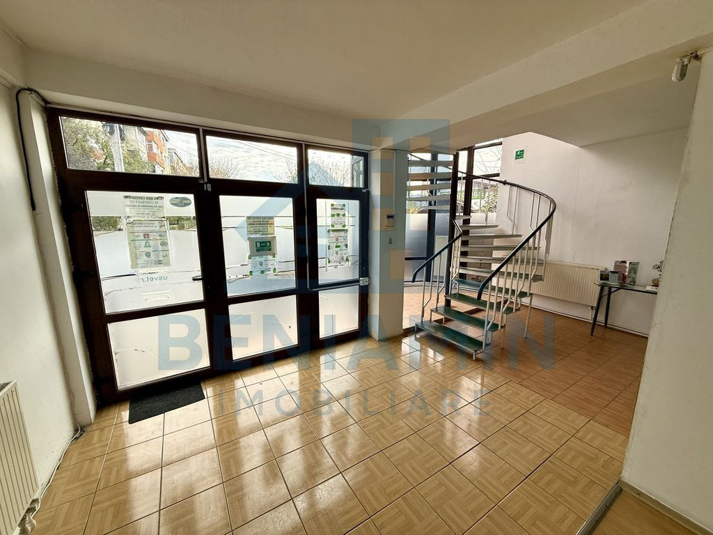 Spatiu comercial P+1 - 200mp - vad - pretabilitate mare -...