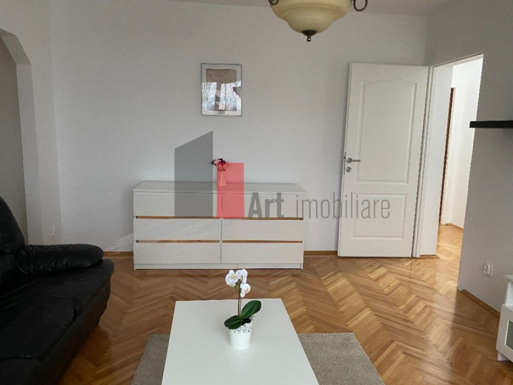 Apartament cu 3 camere de inchiriat in zona Grivitei/Grivita