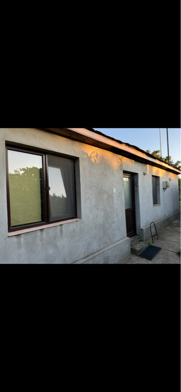 Casa bătrânească complet renovată la interior Odobesti, Vrancea