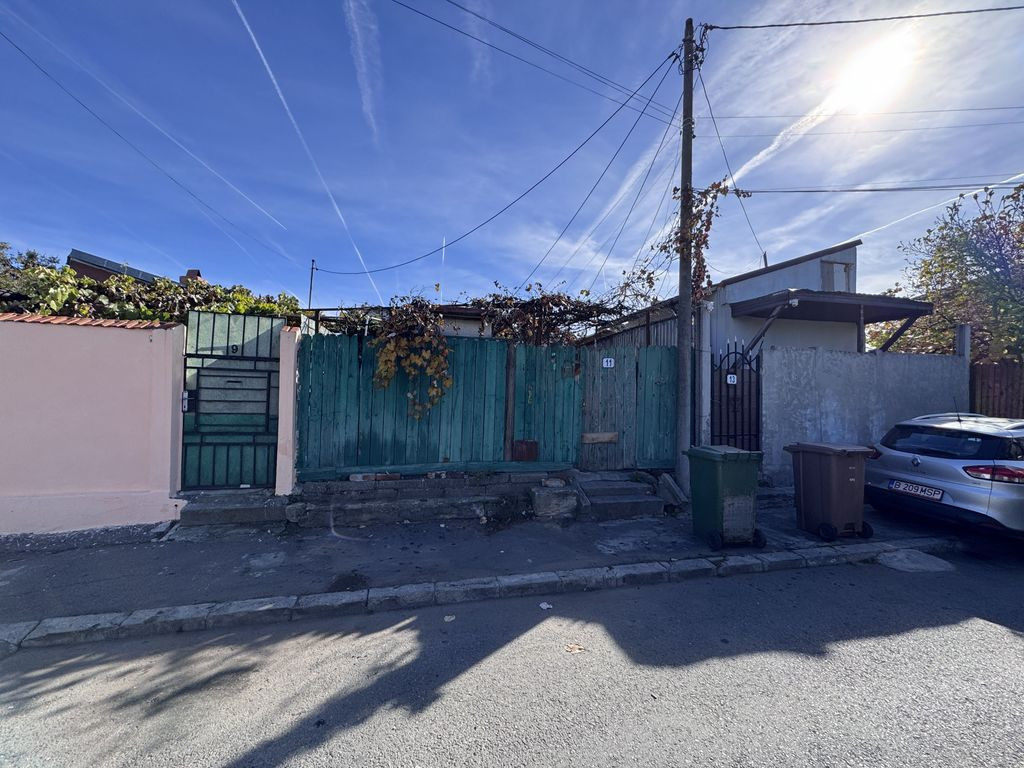 BUCURESTII NOI - Straulesti | Casa + Teren 130 mp | 10 mi...