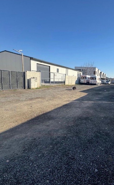 Hală 240 mp + teren 560 mp – Ilfov (cu chiriași, investiție sigură)