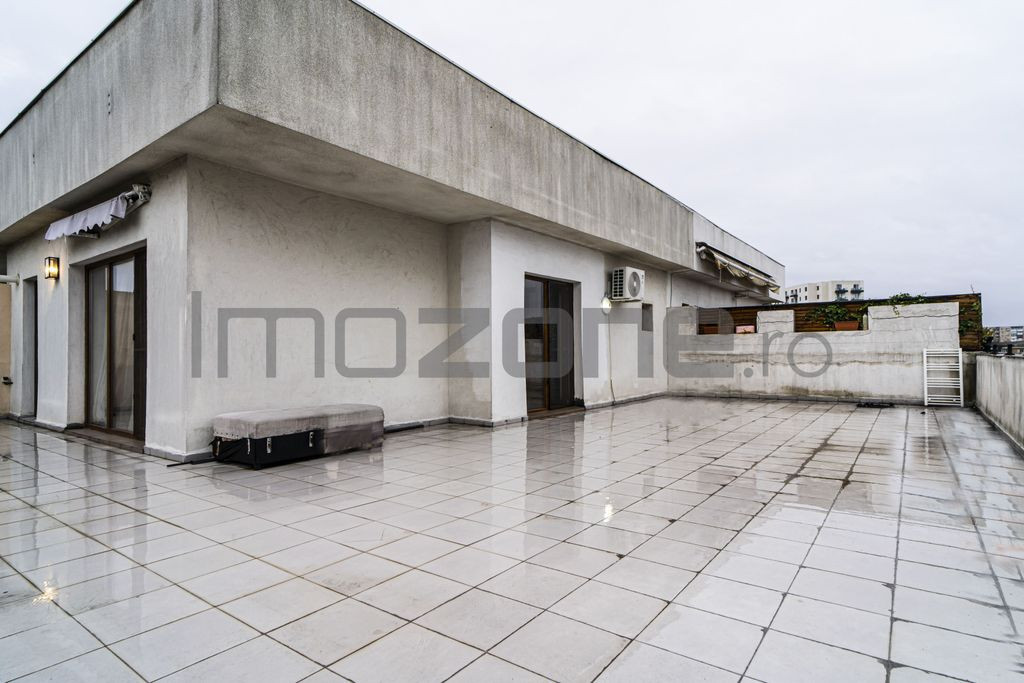 2 camere cu terasă mare, metrou Gorjului/Romancierilo, D...