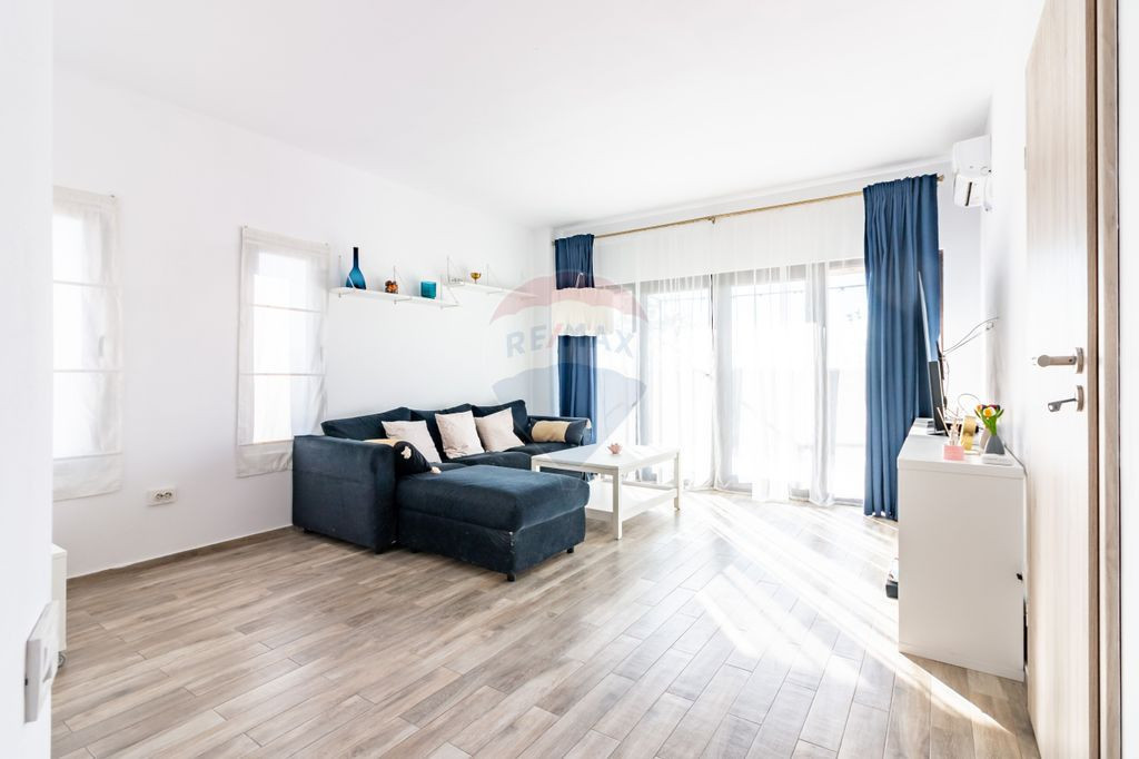 Casă / Vilă cu 4 camere de vânzare Tunari, Dimieni