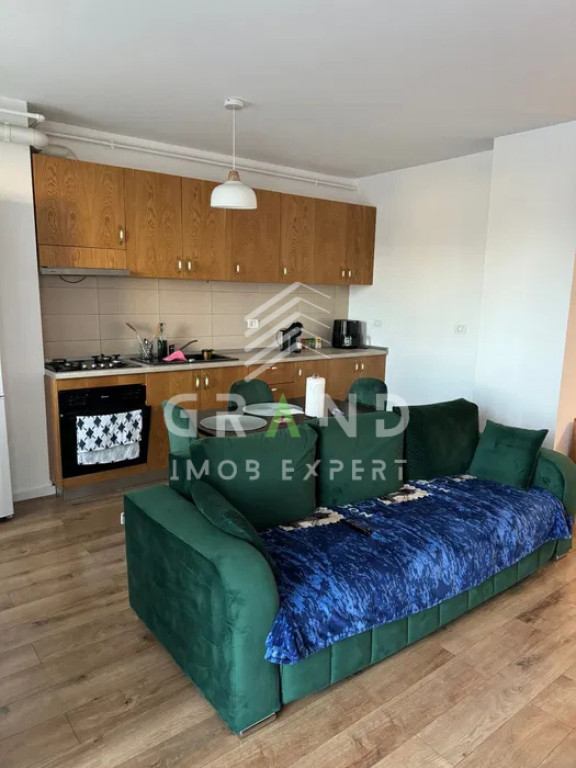 Închiriere Apartament 65 mp cu parcare subterană – Str.S