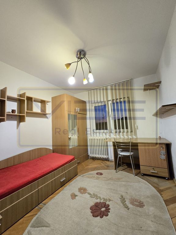 Gara - 4 camere - 90 mp - Decomandat - 490 euro !