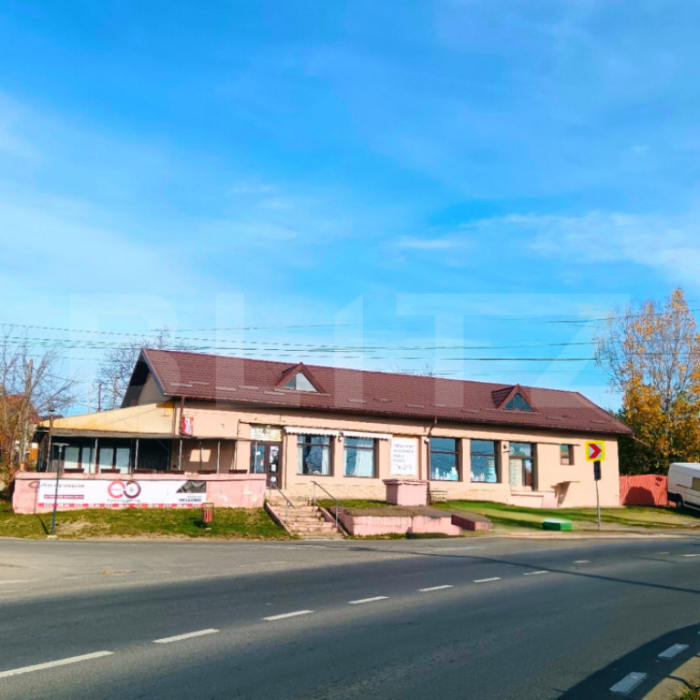 Spatiu comercial, 270 mp, zona cu vad Plopeni