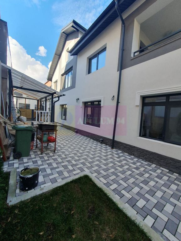 Green Lake | Lacul Baneasa | Sisesti | Vila cu 4 apartamente