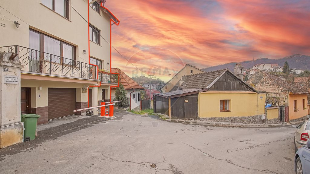DUPLEX CU PANORAMA SI CURTE, APROAPE DE CENTRUL ISTORIC |...