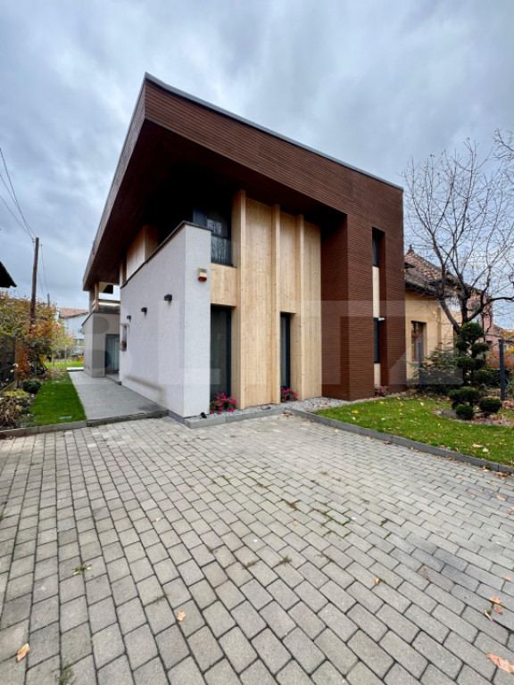 Vilă modernă de lux în zona Piața Cipariu – 3 camere,