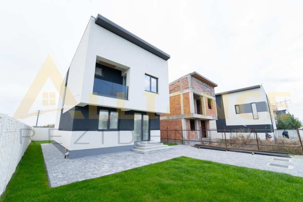 Vila individuala cu 4 camere, 3 bai, Teren 300 MP - Soseaua Leordeni