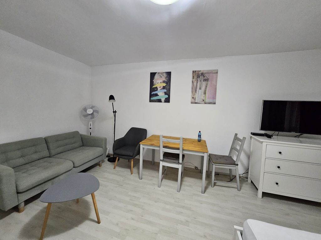 Garsoniera Mobilata si Utilata - Sector 4 - Metrou Aparat...