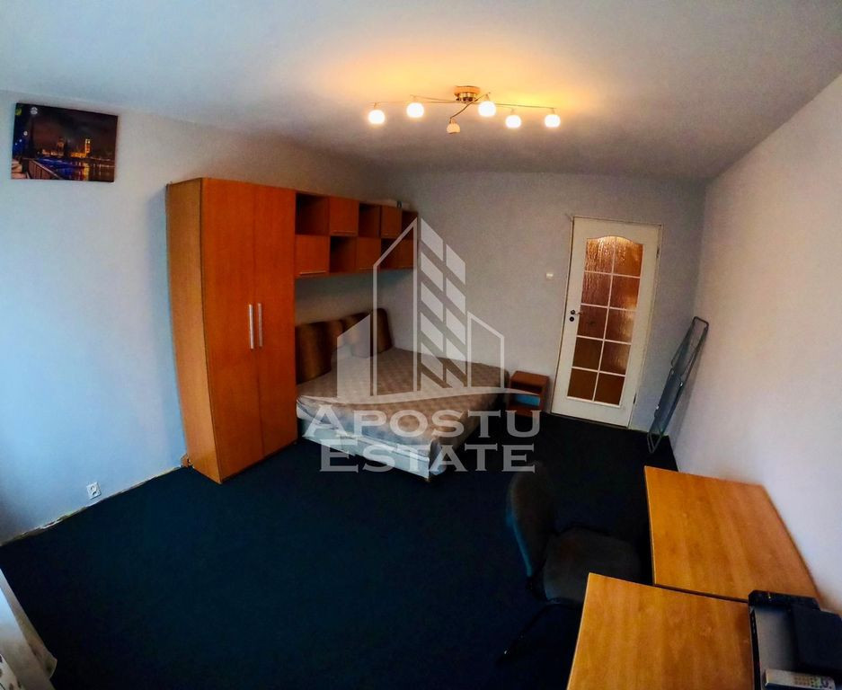 Apartament cu 1 camera, decomandat, zona Complex studentesc