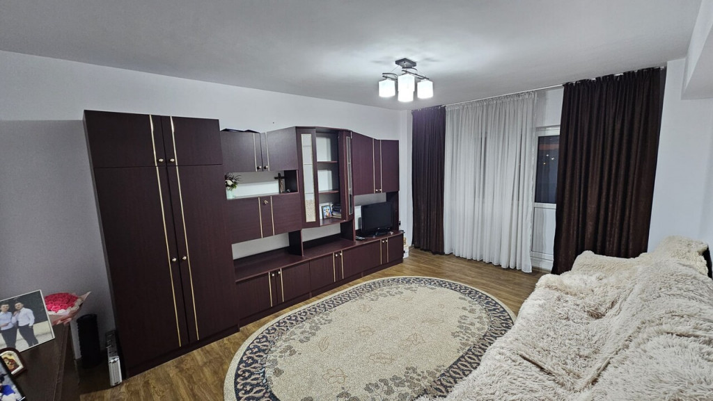 MIHAI BRAVU - 3 cam, 1A, dec, 5/6, 2 bai - 86000 euro