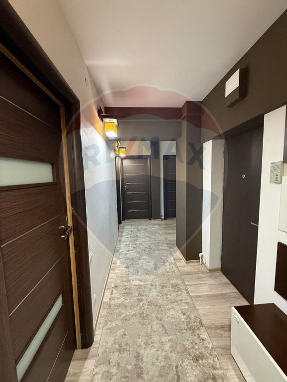 Apartament cu 3 camere de închiriat în zona Calea Bucur...