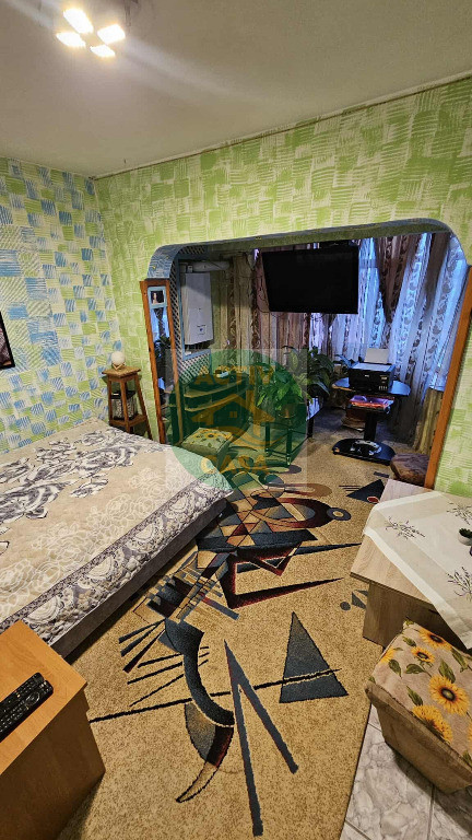 Vand apartament cu 3 camere