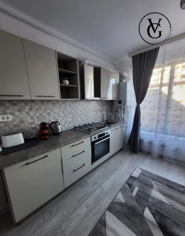 Apartament 2 camere + parcare subterana - Palazu Mare