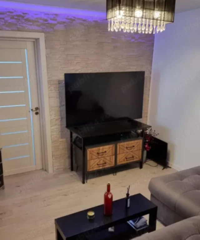 Casă P+1 cu spațiu comercial, zonă centrală – Ploieșt