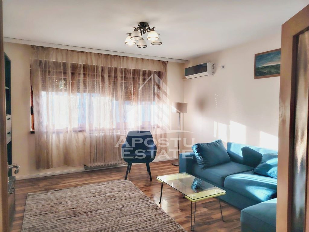 Apartament 3 camere cu balcon si priveliste placuta I zon...