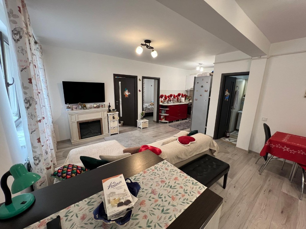 Apartament 3 camere cu loc de parcare Pacurari