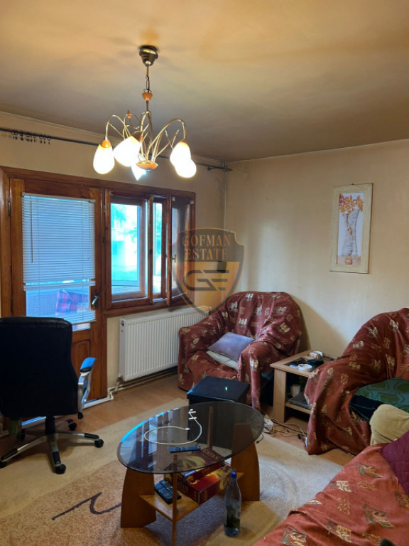 Apt 3 camere, decomandat, Poarta 6, et 1/4 centrala gaze, A/