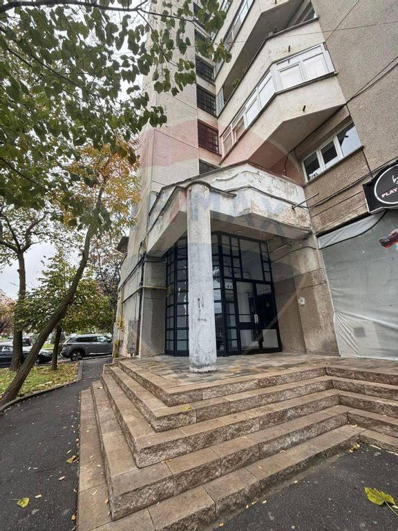 Apartament de inchiriat 3 camere-zona MC DONALD`S