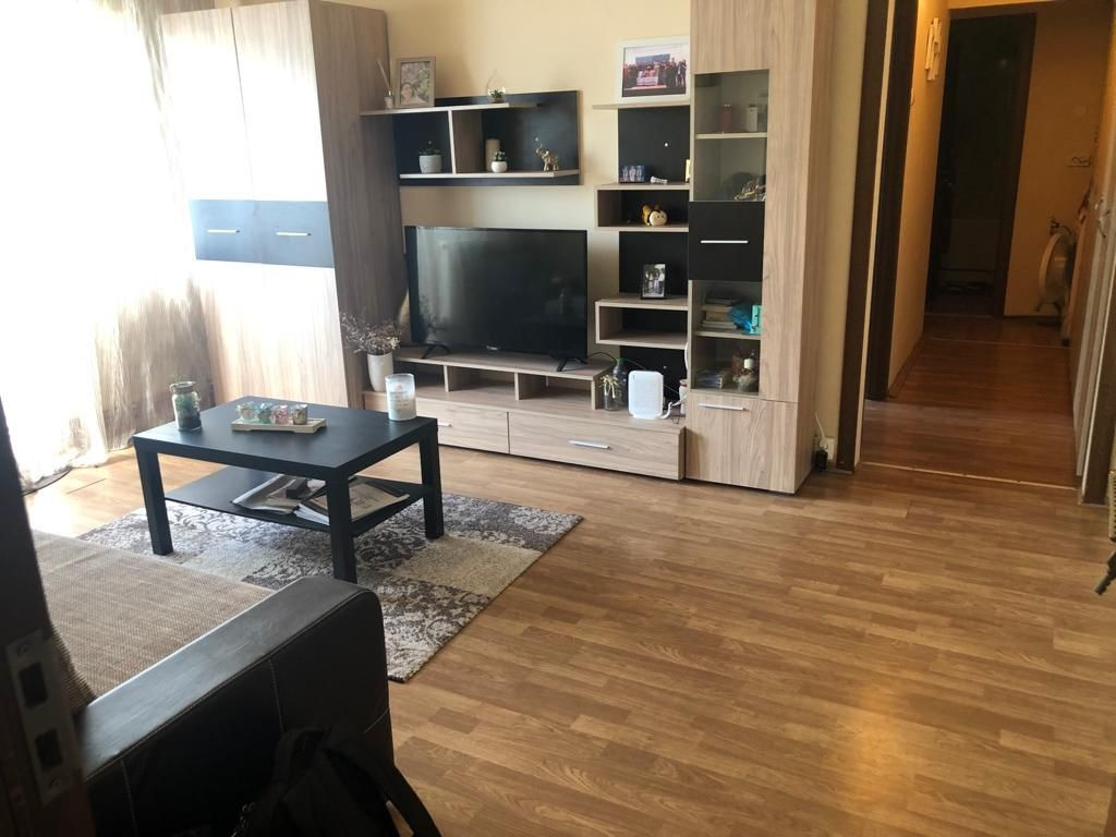Apartament 3 camere Orizont/ Materna
