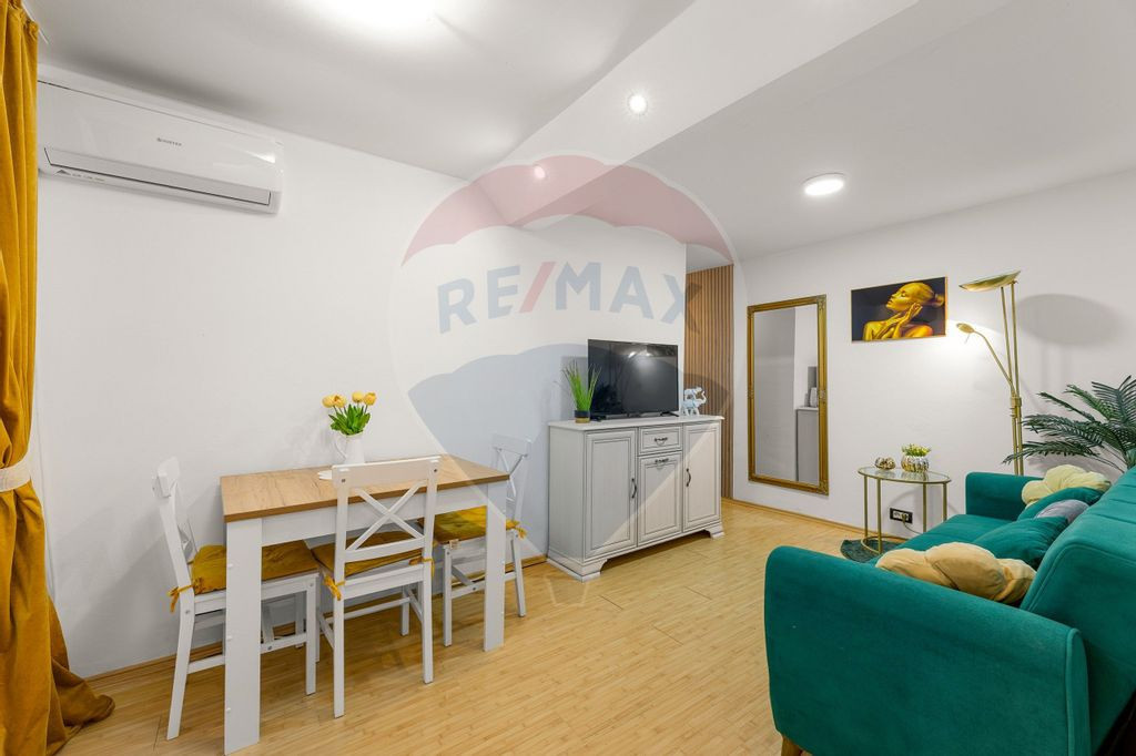 Apartament cu 2 camere de închiriat - zona Ultracentral