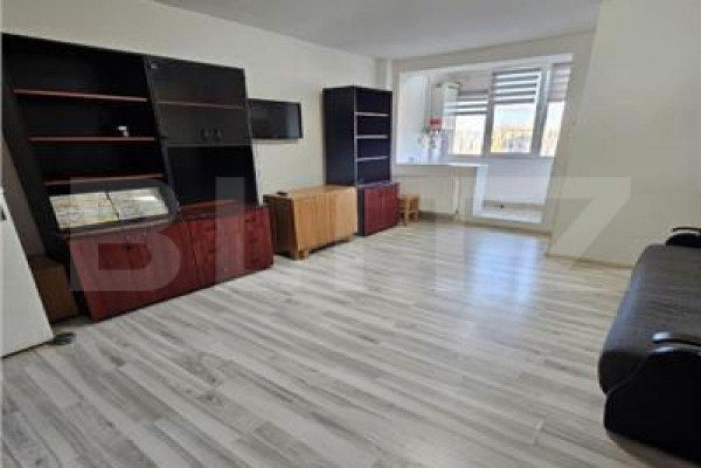 Garsoniera de inchiriat, 29 mp, zona Coresi