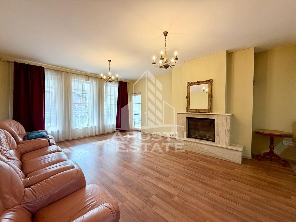 Jumatate de Duplex, 5 camere, 4 bai, PetFriendly, curte, ...