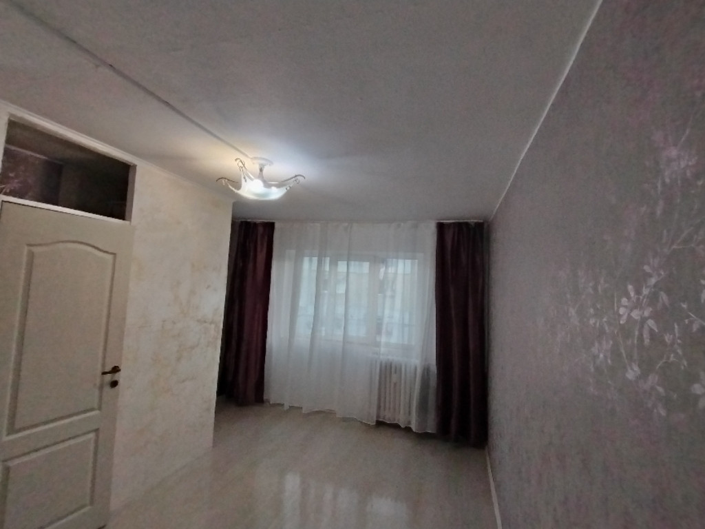 Proprietar garsoniera 17m et.3 Granit