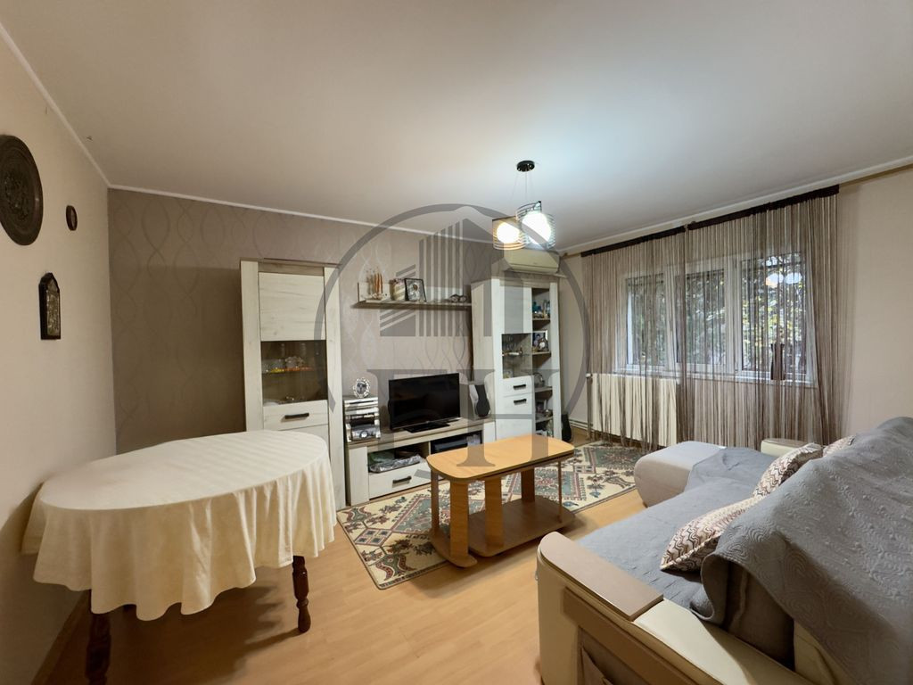 Apartament 3 camere de vanzare Constanta, zona Inel I