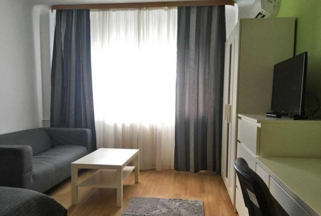 Obor etaj 4 cu boiler decomandat