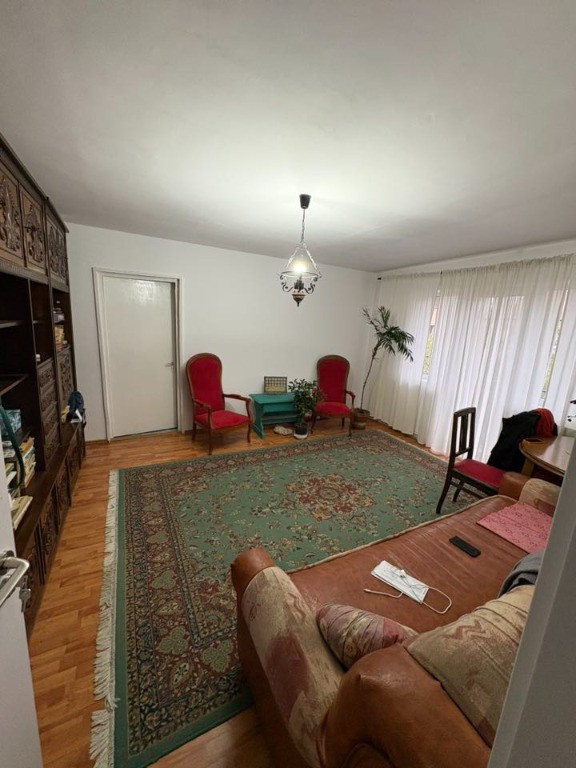 Apartament 3 camere – 65 mp – Aleea Plopilor, Târgu Jiu