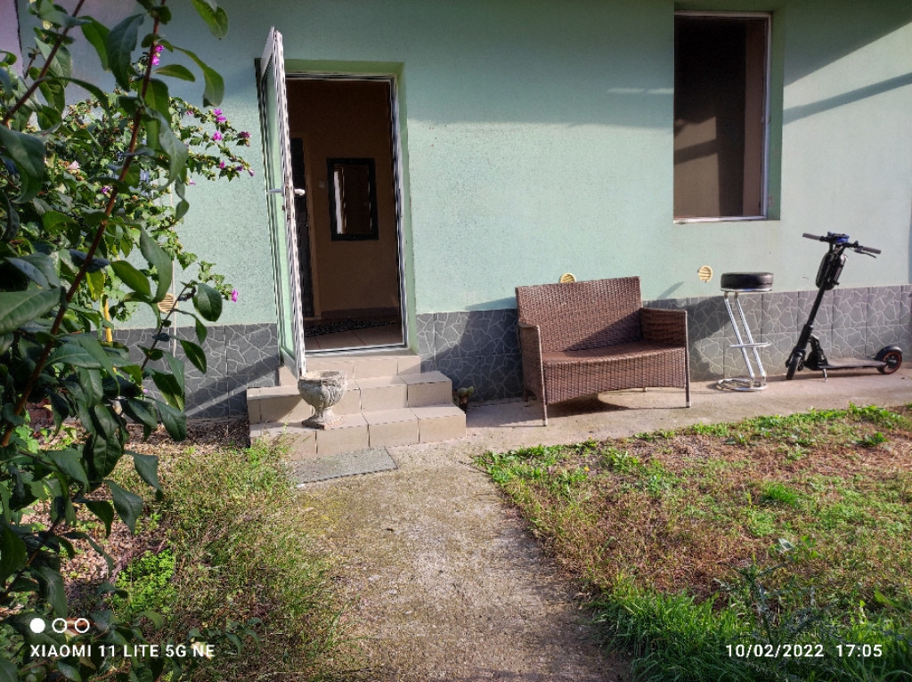 Casa la curte in Arad Centru-Intim