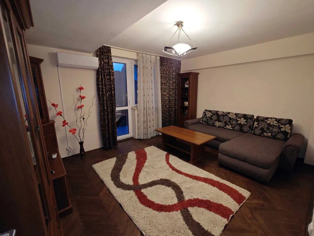 Apartament 3 Camere / Universitate / 78 mp / 6 min metrou