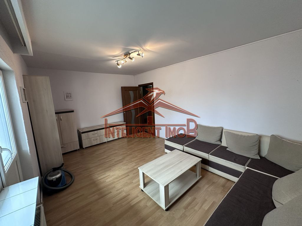 NOU! Apartament, decomandat, 4 camere, et.2 in Strand, Ju...