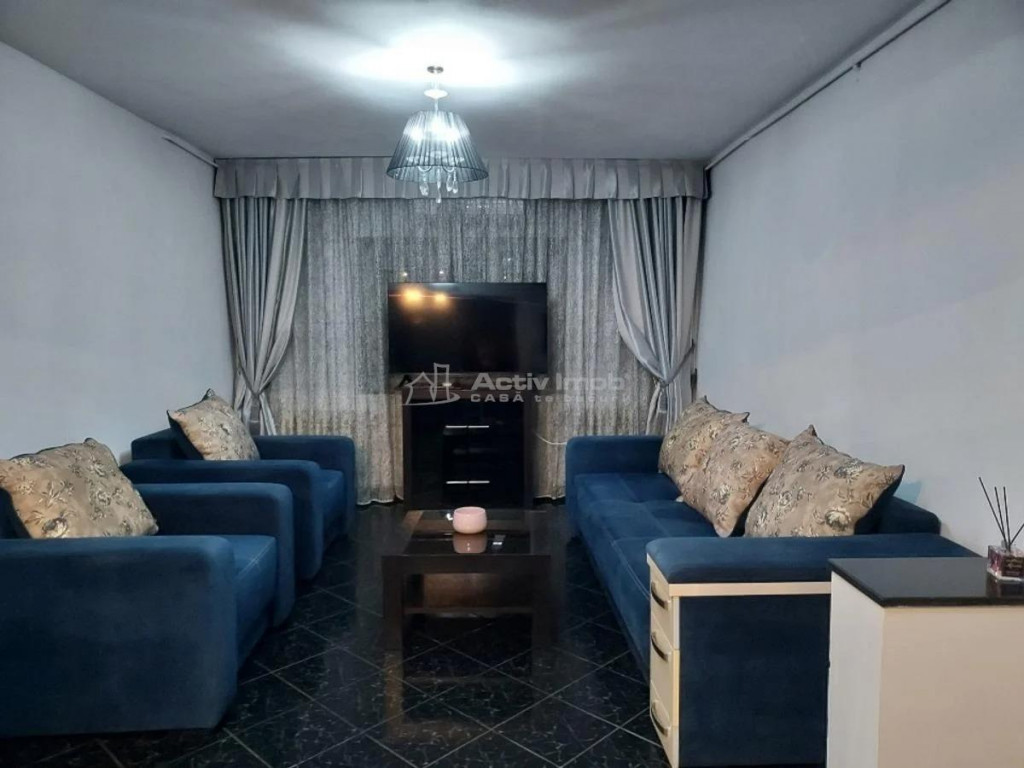 3 Camere, Decebal, 5 min Metrou