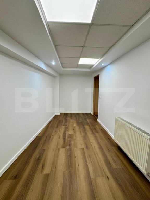 Spatiu de birou, 95 mp, parcare, ideal cabinet, zona Tribuna