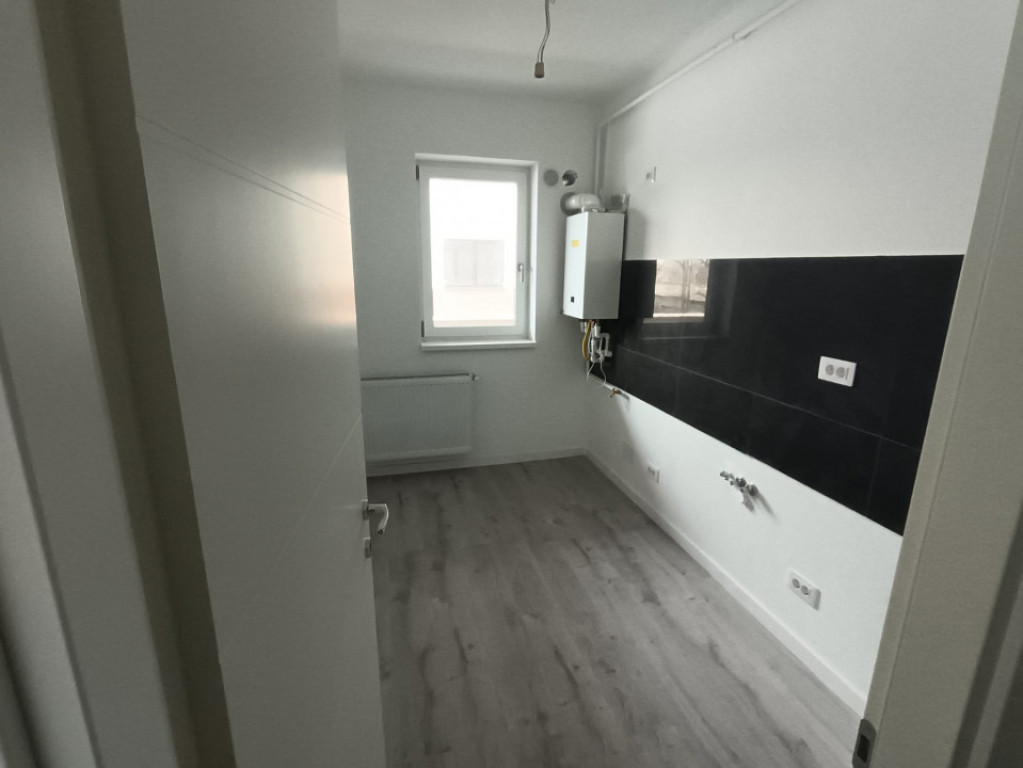 APT 2 CAMERE, DECOMANDAT,BLOC NOU CU DOUA LIFTURI, FRUMOASA,