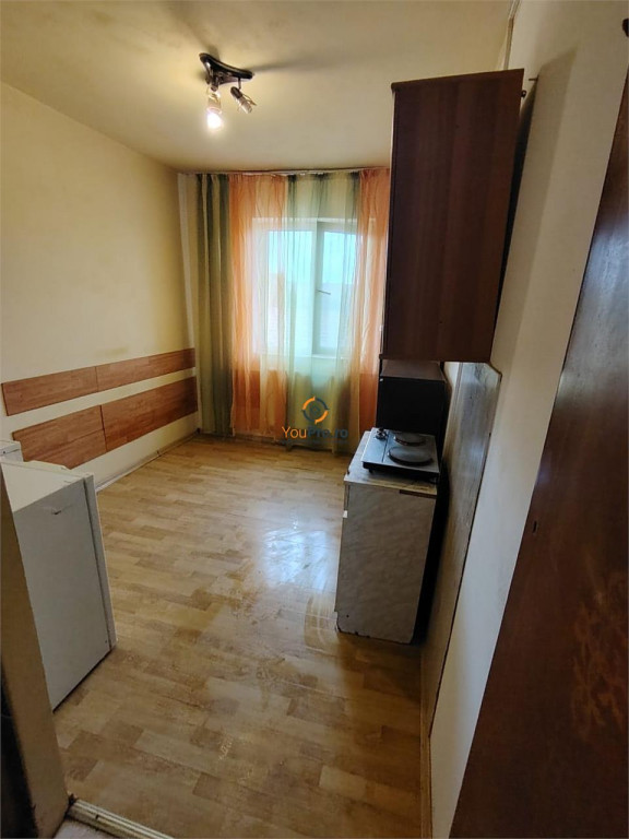 Garsoniera Etaj Intermediar Noul Mall