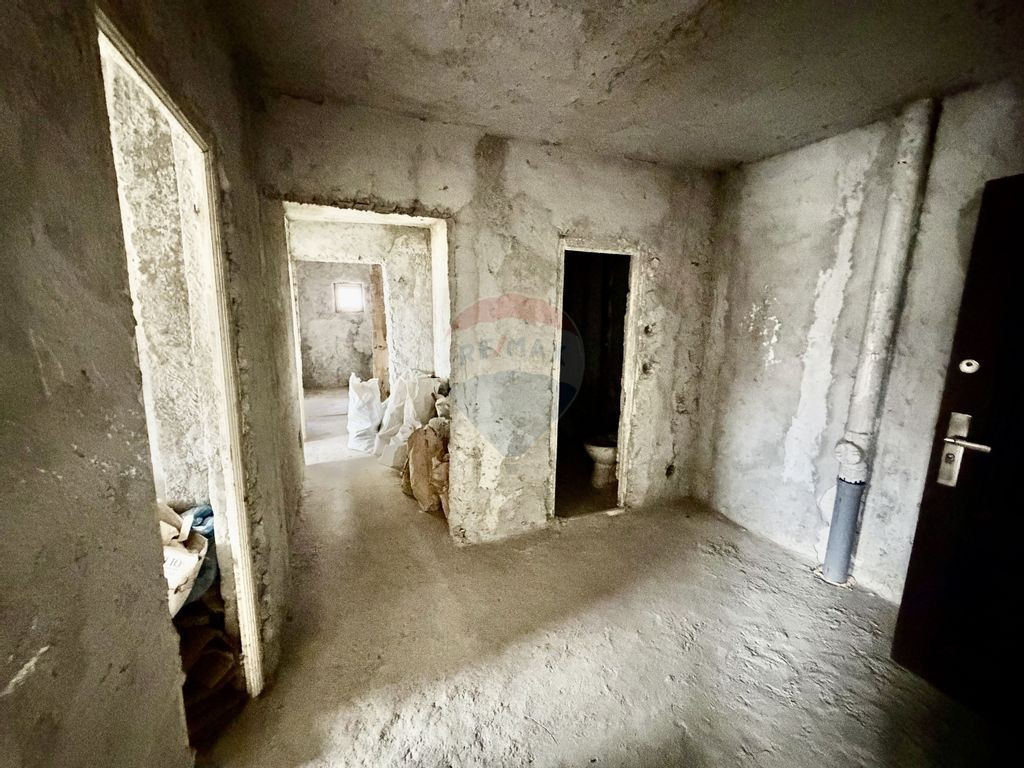 Apartament cu 4 camere