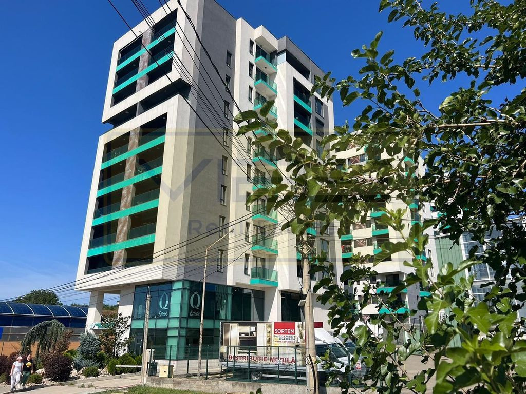 Apartament 2 camere decomandat Pacurari 10 min Mall Moldova