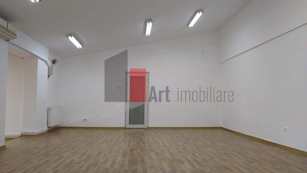 URGENT!, et. 1 in imobil P+1, INTRARE SEPARATA, NEGOCIABIL