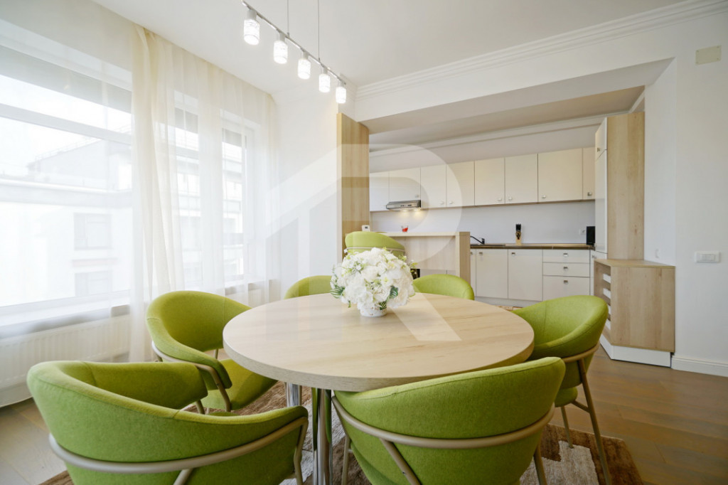 LAGUNA RESIDENCE 3 CAMERE 100 MP, PARCARE SUBTERANA!