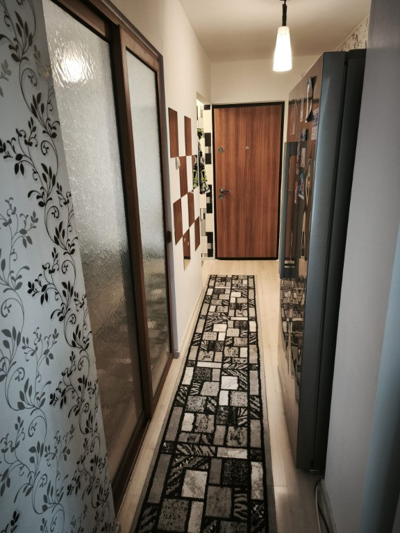 Apartament 2 camere zona Democratiei. Ploiesti.