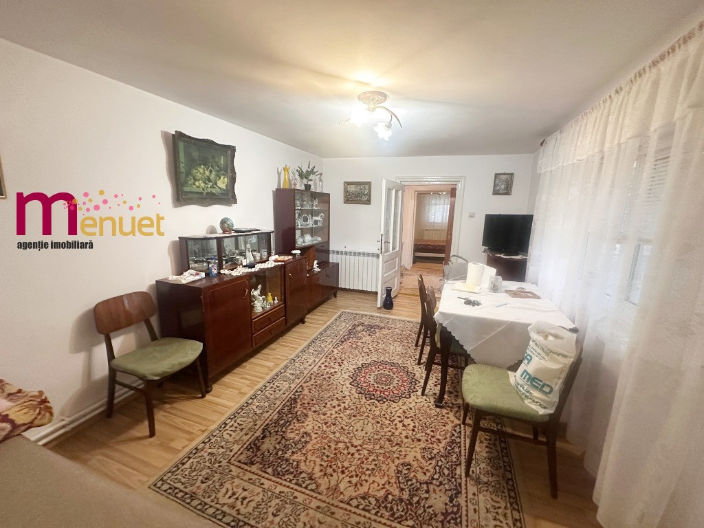 Casa ,zona Elena Doamna, 173 mp