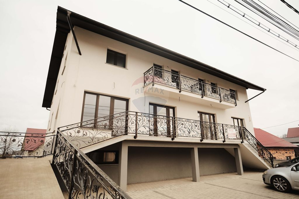 Spațiu comercial de închiriat in Com Marginea